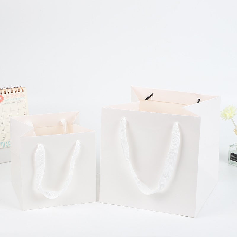 Tiktok-Style Square Tote Bag Birthday Cake Gift Packaging Bag High-End Gift Bouquet Bag For Girlfriend - Image 4